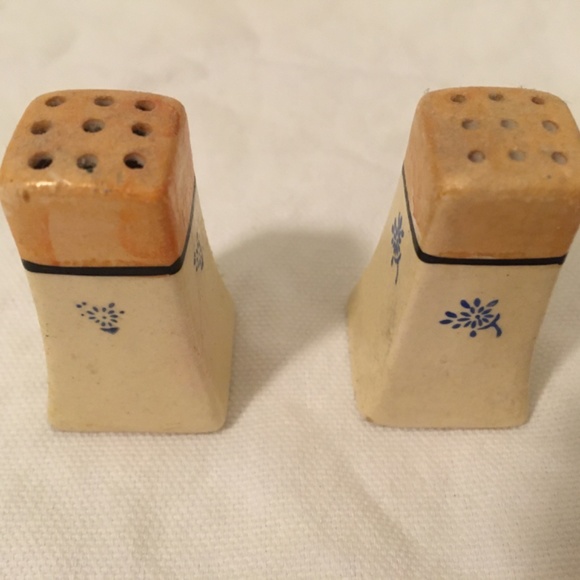 China Small Salt & Pepper Shakers, Made in Japan 🇯🇵! - Picture 2 of 7